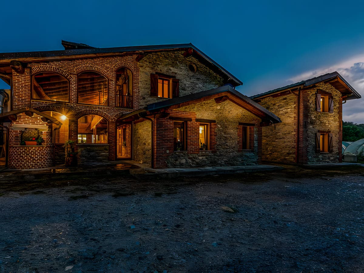 Vivi in prima persona – Cascina Veja Vivi in prima persona - Cascina Veja